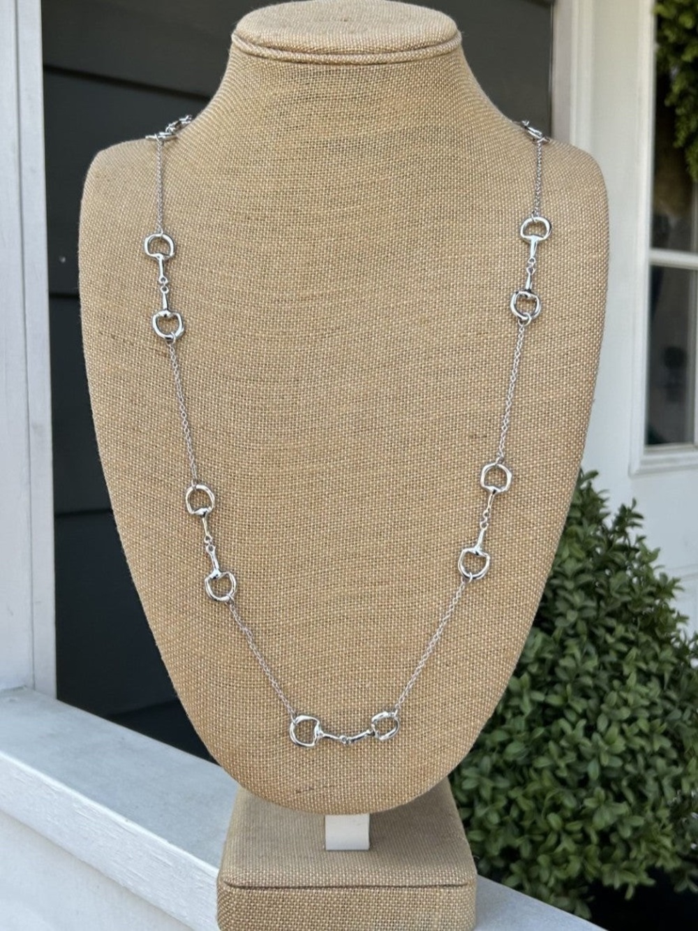 Women’s Silver Horse bit Link Accent Necklace